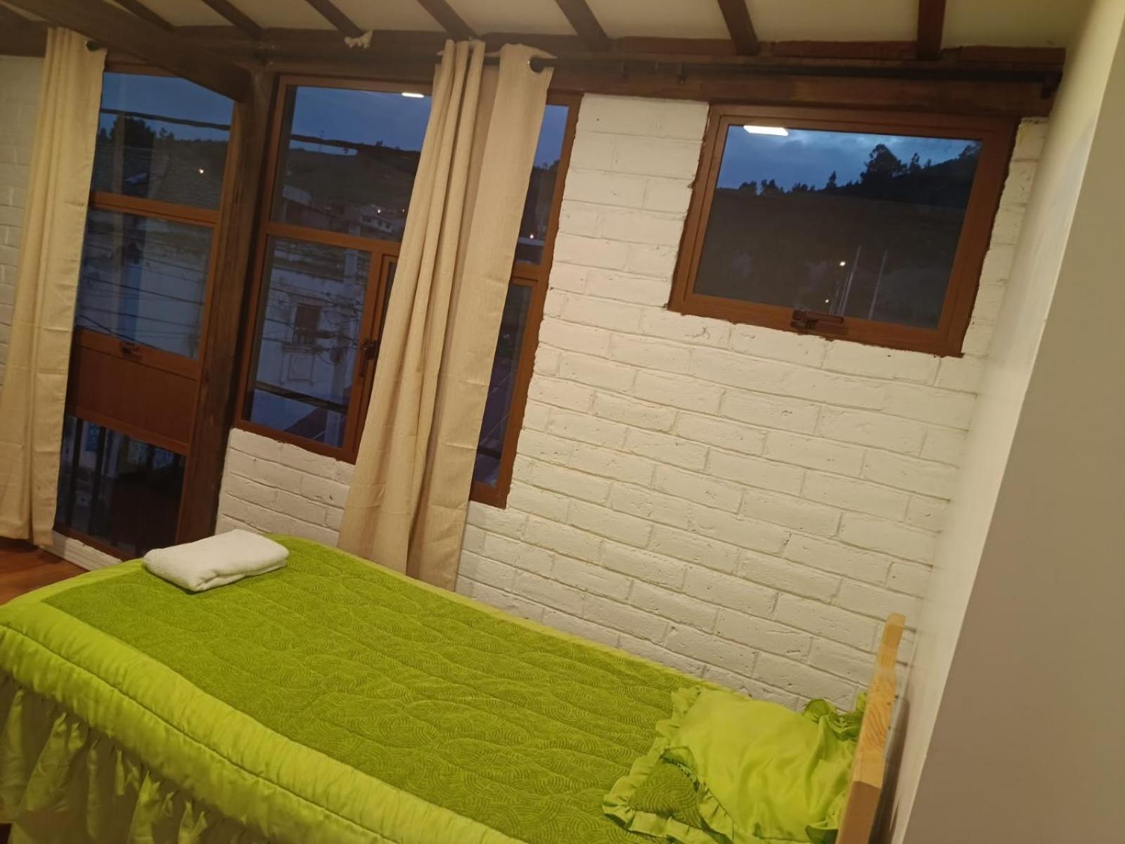 Chuza Longa Home Guamote エクステリア 写真